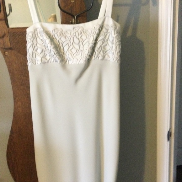 Dress - Picture 1 of 2